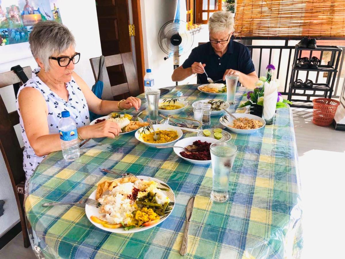 Rodrigo'S Villa & Restaurant Негомбо Екстер'єр фото